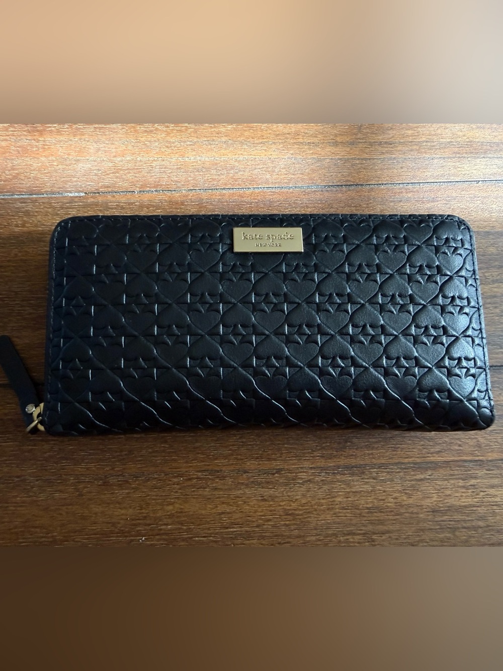 Kate Spade New York Women's Penn Place Embossed Neda Zip Wallet Black